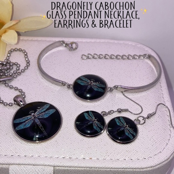 Dragonfly Cabochon Glass Pendant Necklace Earrings & Bracelet Set - Picture 1 of 4
